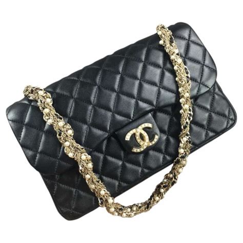 chanel tasche mit perlenhenkel|Chanel handbags.